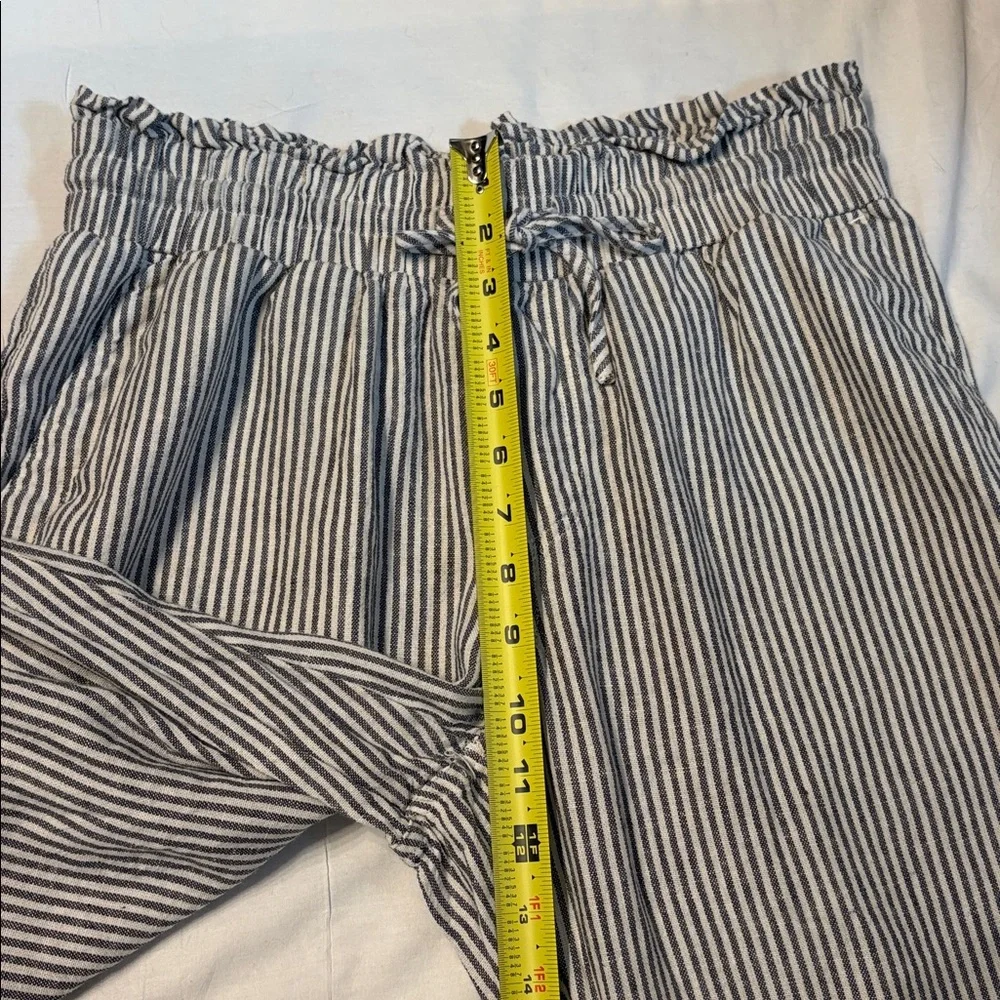 a new day Grey & White Striped Drawstring Chinos Linen Blend SZ M Quiet Luxury.